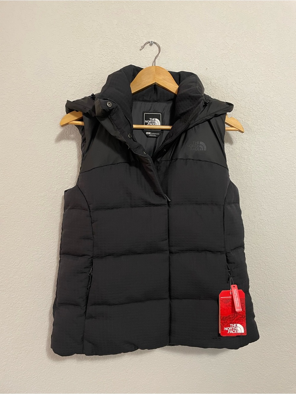 NWT North Face $179 Urban Explore Nuptse Down Vest Women’s S winter cold fall